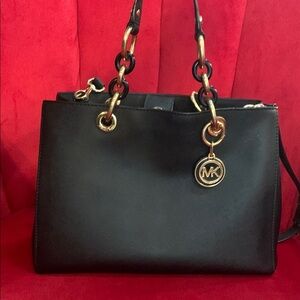 ✨Michael Kors Black Tote Bag